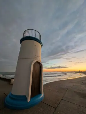 Le_Phare_de_valras_plage_coucher_de_soleil_sur plage